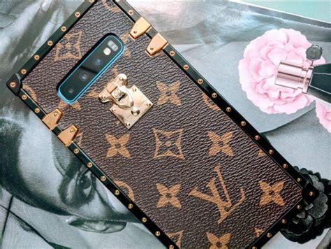 louis vuitton cell phone case price|louis vuitton phone case samsung.